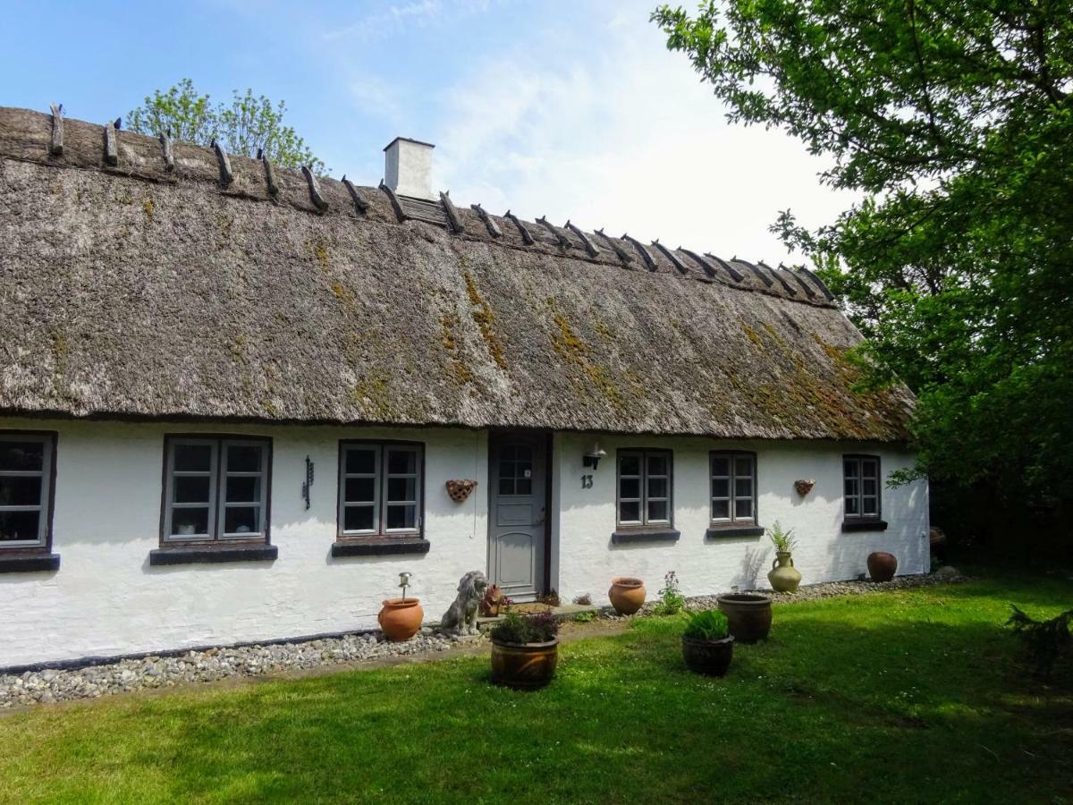 Feriehus Strataekt Bindingsvaerksidyl Maribo Exterior photo